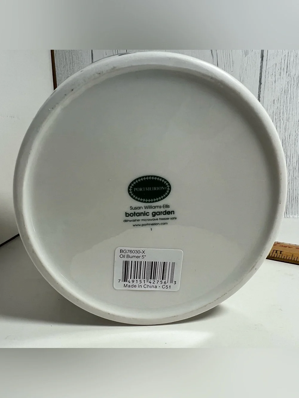 Botanical Floral Ceramic Dish with Daisies for Burning Scented Wax
